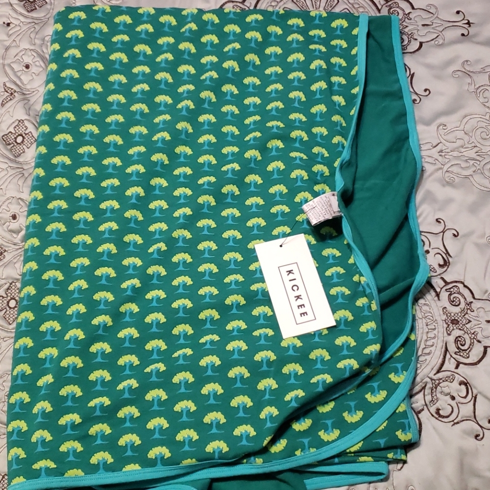 Kickee Blanket